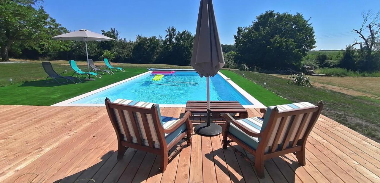 Bed and Breakfast Domaine de Gaïa, Piscine, Pétanque, Ping Pong, proche Saint-Emilion Guillac  Exterior foto