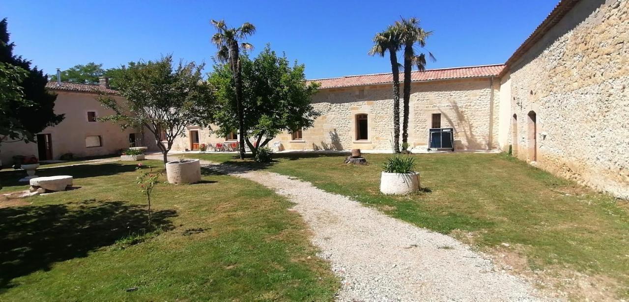 Bed and Breakfast Domaine de Gaïa, Piscine, Pétanque, Ping Pong, proche Saint-Emilion Guillac  Exterior foto