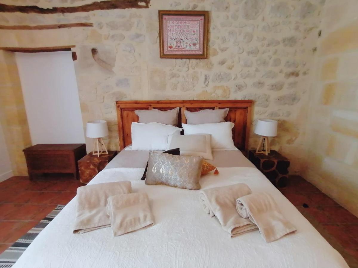 Bed and Breakfast Domaine de Gaïa, Piscine, Pétanque, Ping Pong, proche Saint-Emilion Guillac  Exterior foto