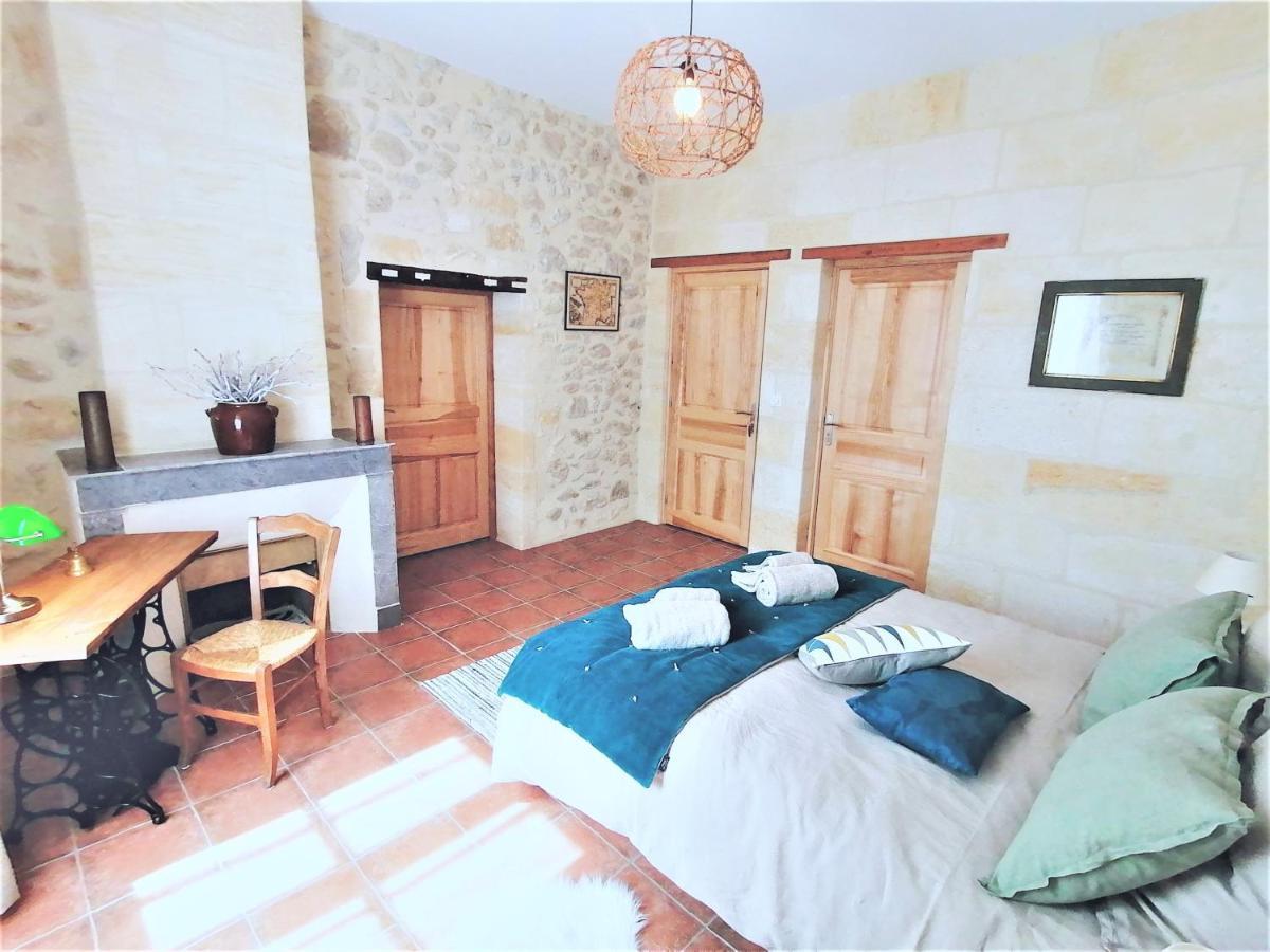 Bed and Breakfast Domaine de Gaïa, Piscine, Pétanque, Ping Pong, proche Saint-Emilion Guillac  Exterior foto